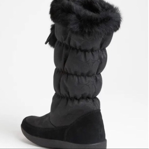 NWT COACH Real Fur Signature Winter Boots - Picture 3 of 7
